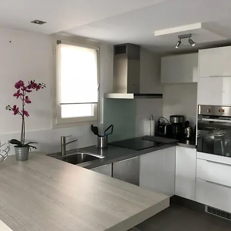 Beautiful House Between Sea And Forest - Pool & Garden בית נופש *
